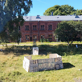 TAIDEKESKUS AHJO, SYSI-SALI; LAURA RUOTSALAINEN - SAMMONKATU 26
